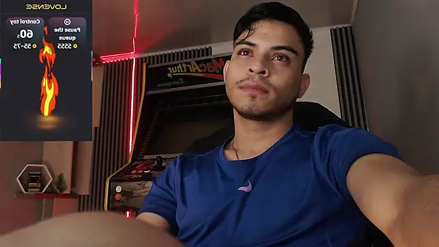 Snapshot of Bastian_MCcormick chatting on November 16, 7:14 am Bastian MCcormick online show from November 16, 7:14 am