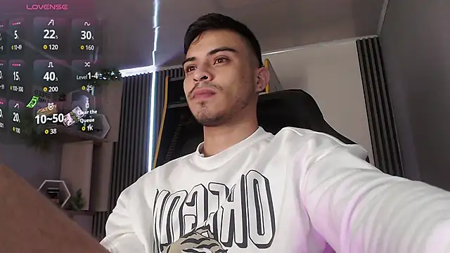 Snapshot of Bastian_MCcormick chatting on November 29, 12:52 pm Bastian MCcormick online show from November 29, 12:52 pm