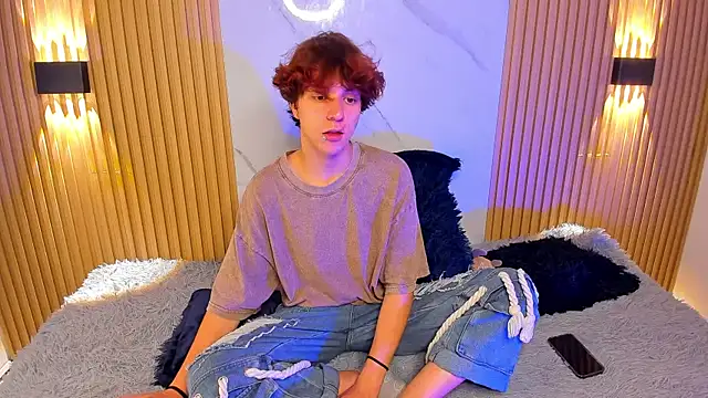 IM DAREN online show from September 24, 11:57 am