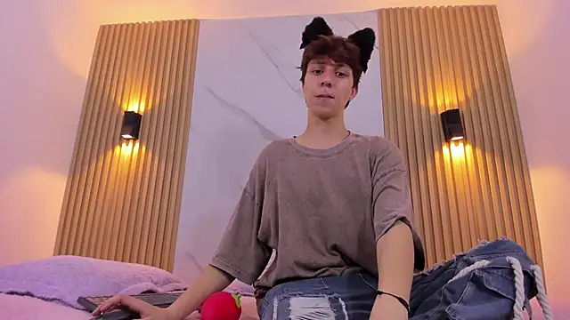 IM DAREN online show from November 9, 3:16 am