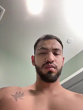 Yinigi online show from October 18, 1:23 pm