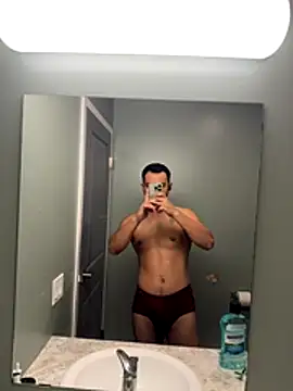 Yinigi online show from October 25, 1:07 pm