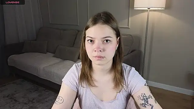 patriciapink online show from December 18, 8:42 am