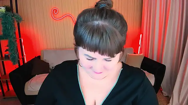 CrystaalStaar online show from October 21, 8:31 pm