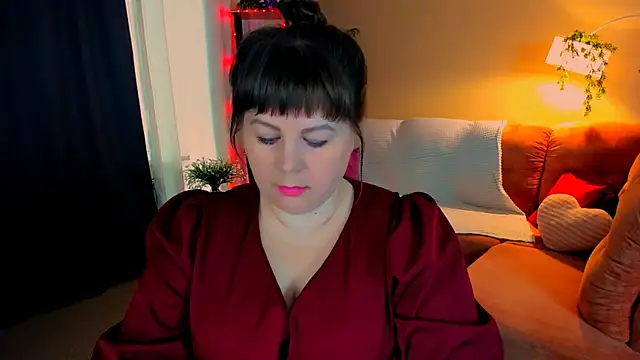 CrystaalStaar online show from April 30, 10:21 am