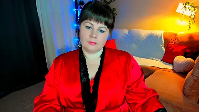 CrystaalStaar online show from May 12, 8:06 pm