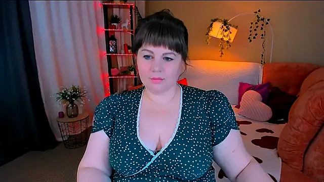 CrystaalStaar online show from May 26, 6:37 pm