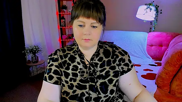 CrystaalStaar online show from May 28, 4:32 am