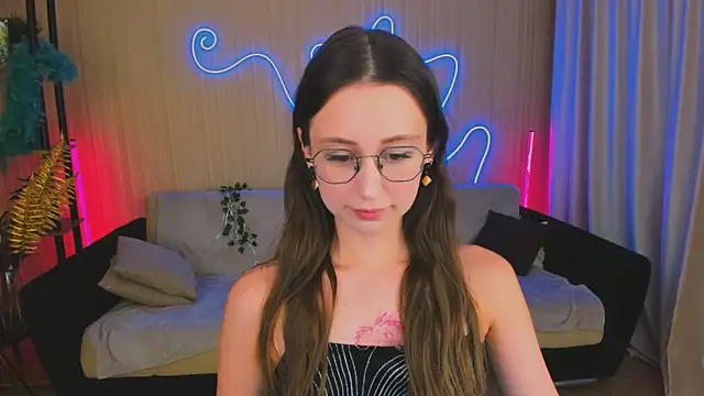 YourLovellyStory online show from October 14, 4:19 pm