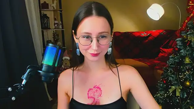 YourLovellyStory online show from December 14, 4:23 pm