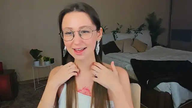 YourLovellyStory online show from January 15, 11:26 am