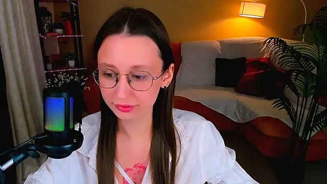 YourLovellyStory online show from March 15, 12:22 pm