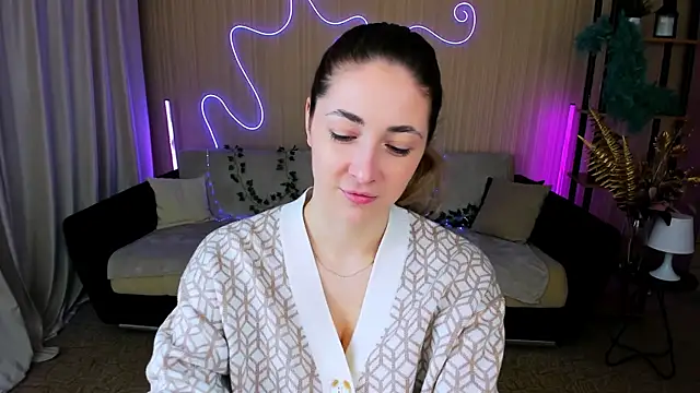 SensitiveSooul online show from September 24, 8:12 pm