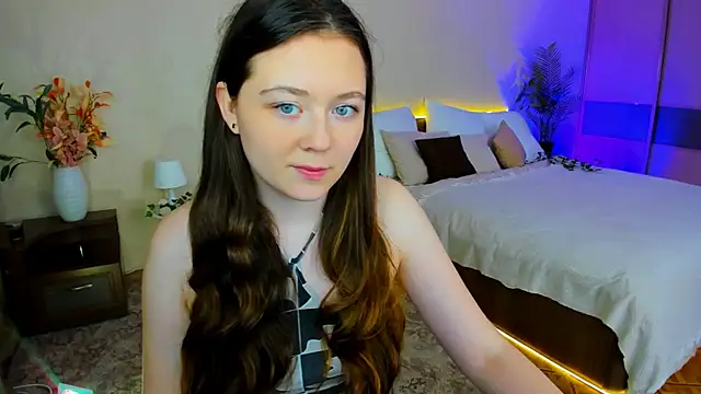 Snapshot of AlluringLookk chatting on October 10, 11:31 am AlluringLookk online show from October 10, 11:31 am