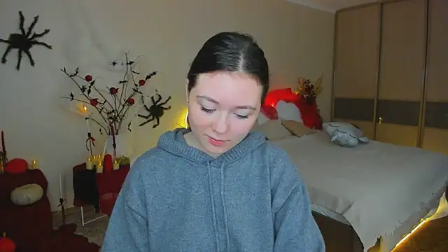 Snapshot of AlluringLookk chatting on October 25, 4:42 am AlluringLookk online show from October 25, 4:42 am