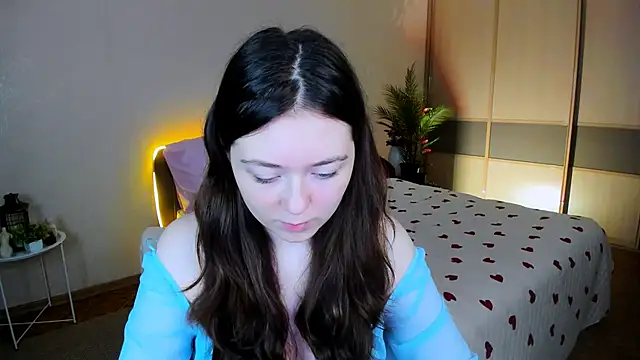 AlluringLookk online show from June 14, 4:36 am