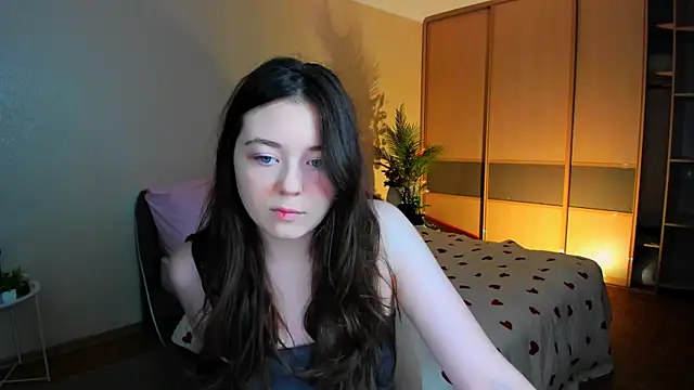 AlluringLookk online show from June 21, 4:37 am