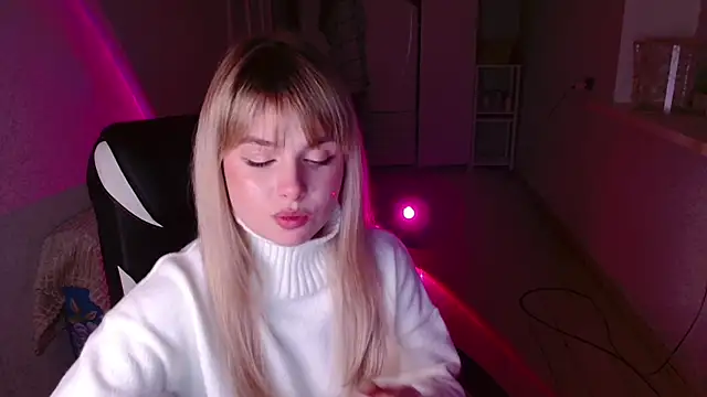 AngelicaHollywood online show from March 7, 10:18 pm