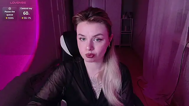 AngelicaHollywood online show from March 24, 9:09 pm