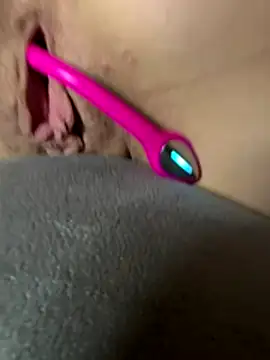 Snapshot of heycutie18 chatting on November 16, 12:38 am heycutie18 online show from November 16, 12:38 am