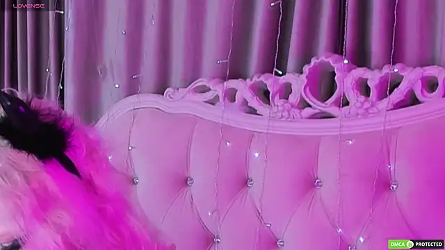 CarolLamb online show from November 2, 6:43 pm