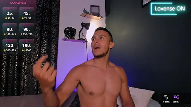 MarkSantozz online show from January 12, 9:09 pm