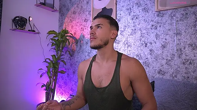 MarkSantozz online show from June 13, 5:44 pm
