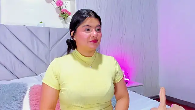 Snapshot of AmberSinner chatting on November 4, 11:09 am AmberSinner online show from November 4, 11:09 am