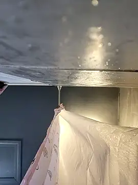 chocolate bella online show from January 11, 3:17 pm