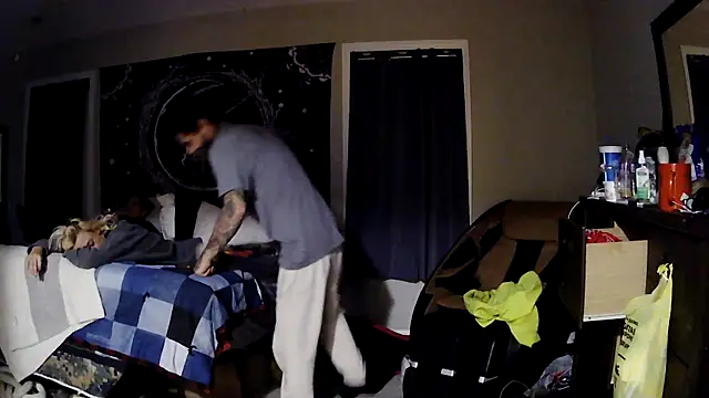 Snapshot of gypsyadventures1 chatting on December 16, 7:46 am gypsyadventures1 online show from December 16, 7:46 am