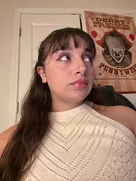 CharmingMaddie online show from October 10, 2:54 am