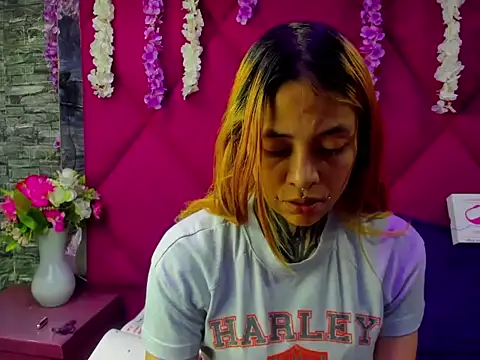 Snapshot of Sofii_Anal_ chatting on September 13, 2:44 am Sofii Anal online show from September 13, 2:44 am