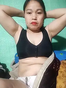 Snapshot of opna43 chatting on March 28, 2:44 am opna43 online show from March 28, 2:44 am