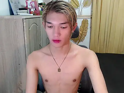fuckerfriendsxx online show from June 10, 7:07 am