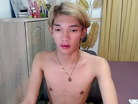 fuckerfriendsxx online show from June 12, 9:30 am