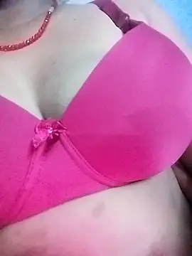 priya44367 online show from November 5, 9:42 am