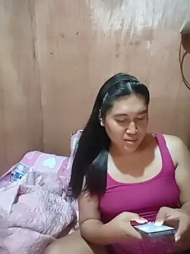 Snapshot of Romantic_Sabrina chatting on May 1, 3:11 am Romantic Sabrina online show from May 1, 3:11 am