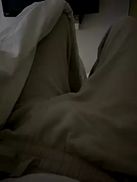 Frankieyyy1 online show from November 16, 6:24 pm