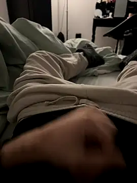 Frankieyyy1 online show from January 5, 7:06 pm