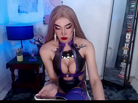 SexyhotasianKendra online show from December 3, 10:02 am