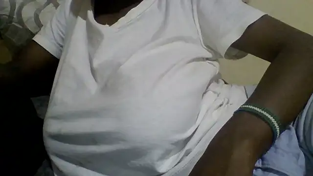 sexyonettt online show from September 27, 2:22 pm