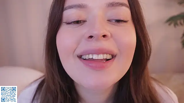 Snapshot of BlissHey chatting on October 5, 3:10 pm BlissHey online show from October 5, 3:10 pm