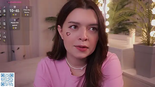 Snapshot of BlissHey chatting on November 1, 3:14 pm BlissHey online show from November 1, 3:14 pm