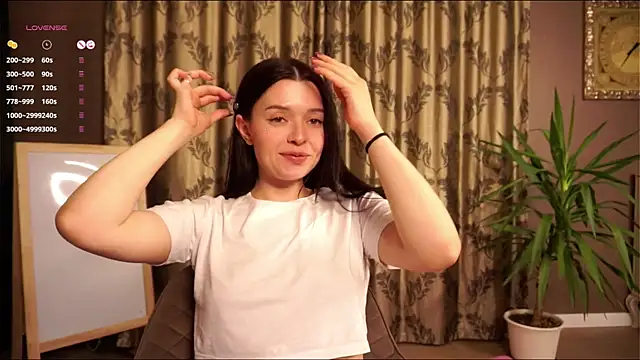 Snapshot of BlissHey chatting on April 29, 5:30 pm BlissHey online show from April 29, 5:30 pm