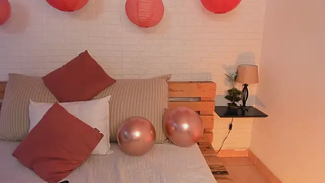 Snapshot of salem_sp chatting on September 26, 11:47 am salem sp online show from September 26, 11:47 am