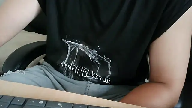 bigbb101011 online show from November 9, 1:59 am