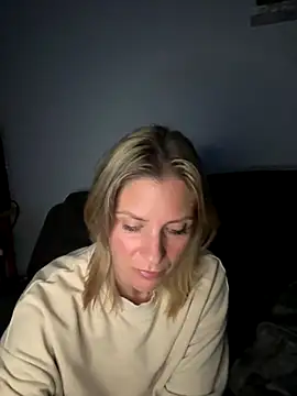 Lexi-Lux-X online show from September 21, 1:40 am