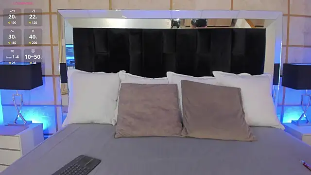 Snapshot of GretaVelvet chatting on September 8, 7:46 pm GretaVelvet online show from September 8, 7:46 pm