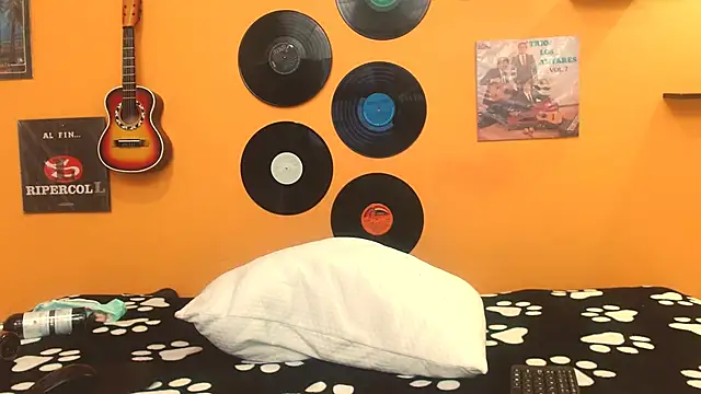 meisevil77 online show from September 28, 2:50 am