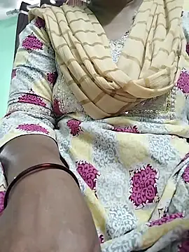 Snapshot of Monika_Telugu_Girl chatting on September 19, 3:52 am Monika Telugu Girl online show from September 19, 3:52 am